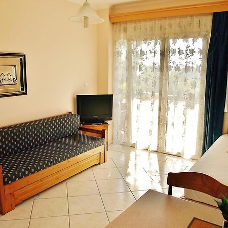 Dionysos Apartment Asproválta Phòng bức ảnh